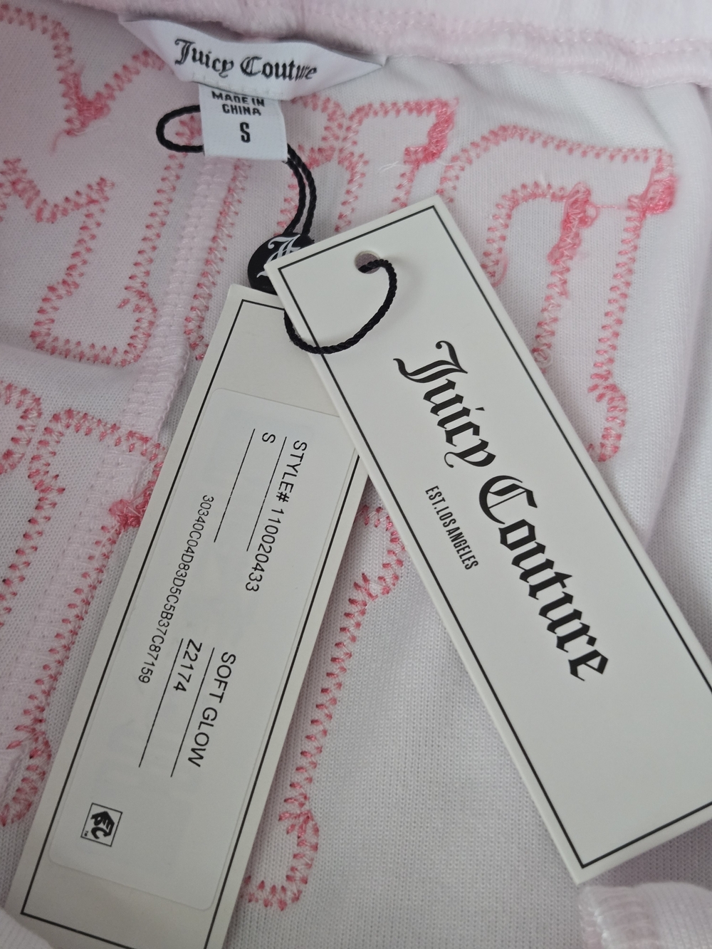 Juicy Couture Velour 'DUMP HIM' Scalloped Shorts In Soft Glow Pink S - Picture 11 of 11